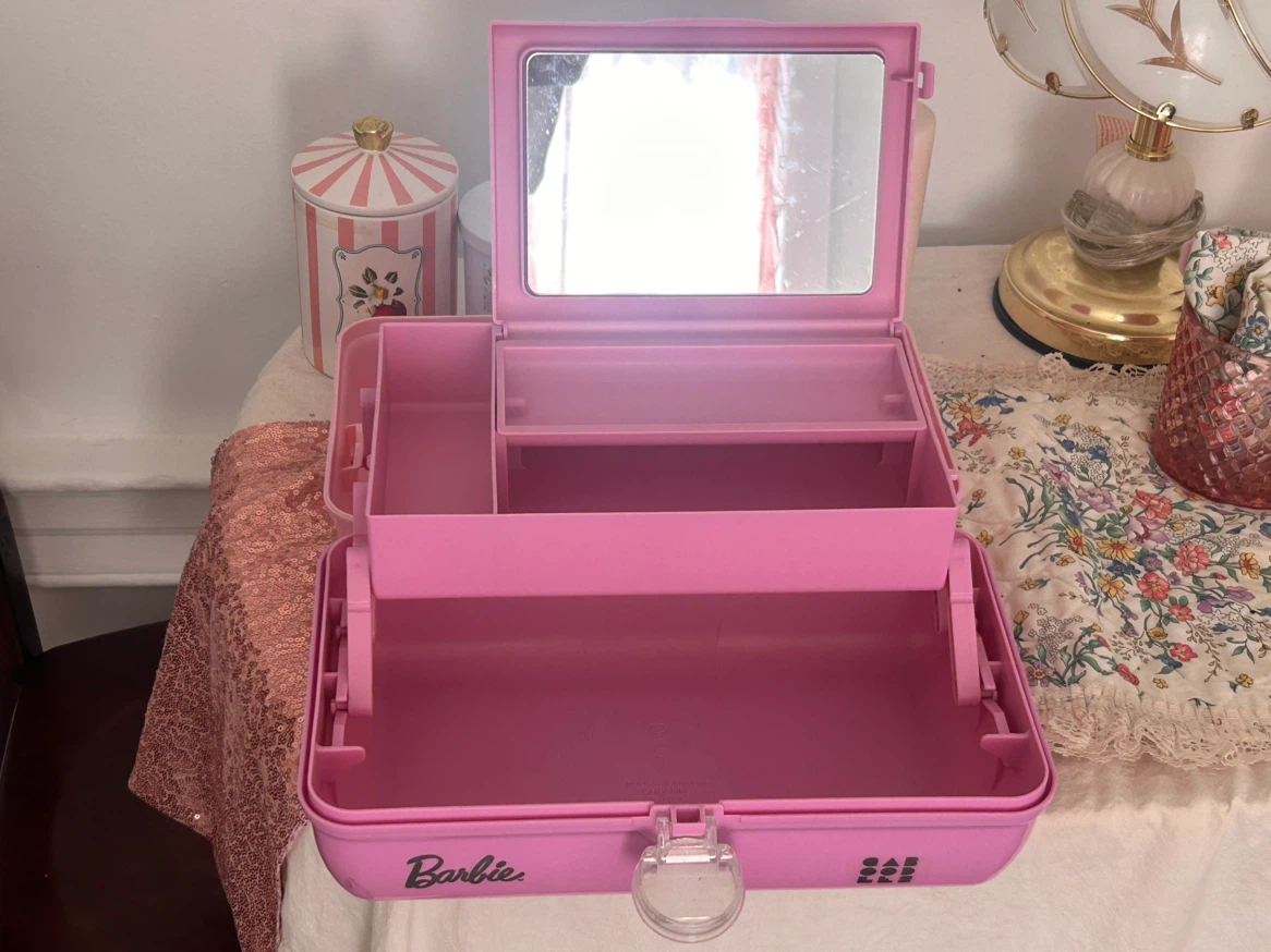 Barbie Caboodles Box - photo 2