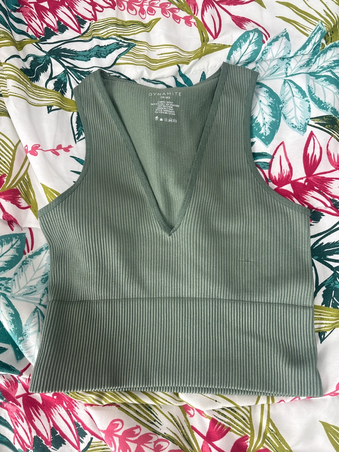 Dynamite Ribbed V-Neck Tank Top - Green - TP/XS