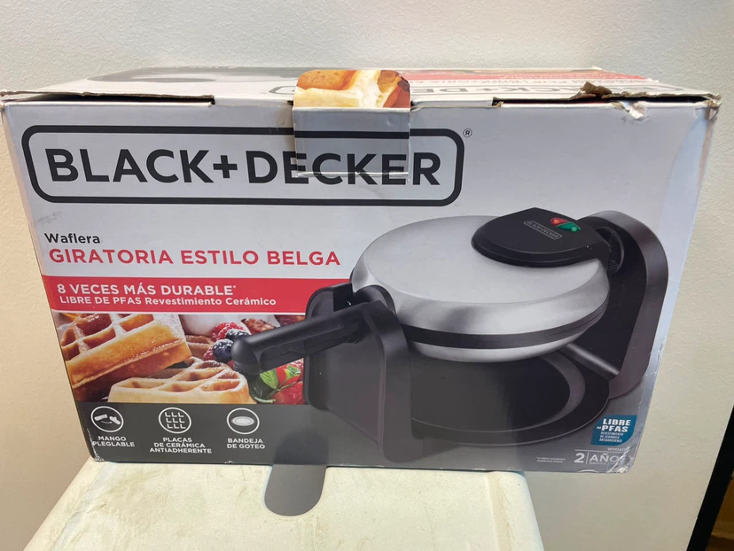 BLACK+DECKER Belgian Flip Waffle Maker