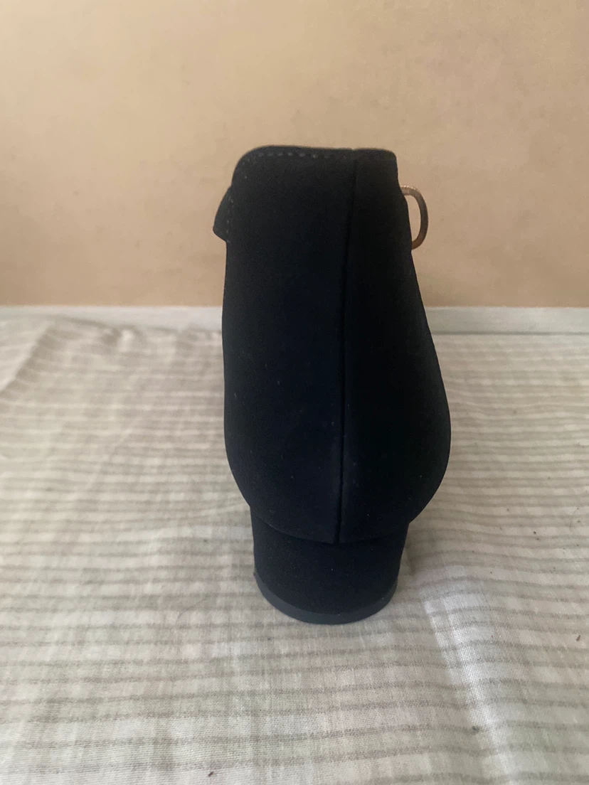 Black Suede Ankle Strap Flats - photo 5