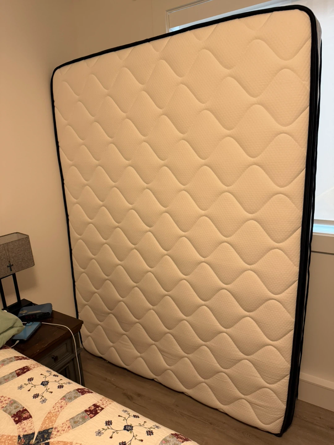 Queen Mattress and frame - photo 4