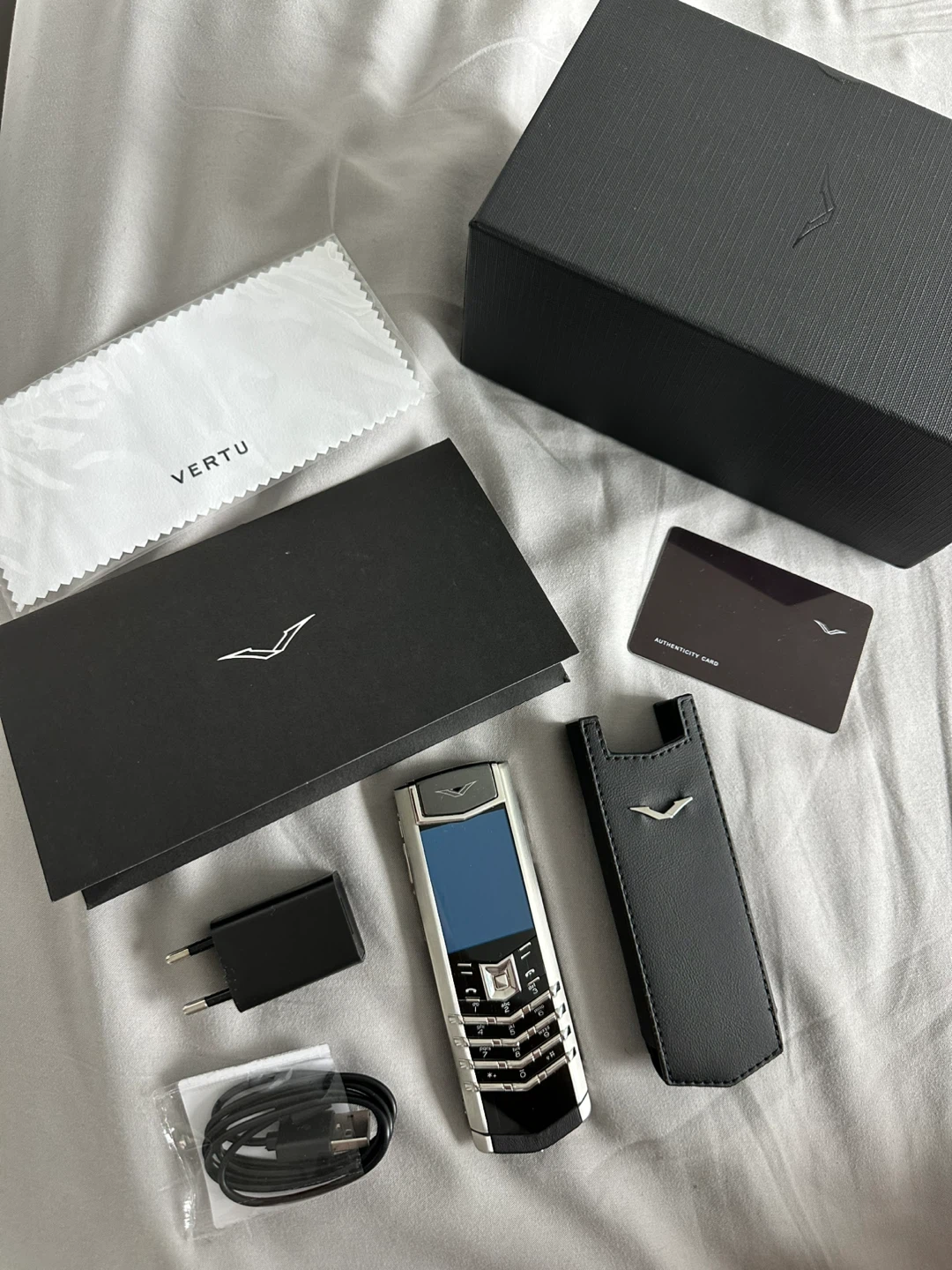 Vertu Signature V Stainless Steel Phone