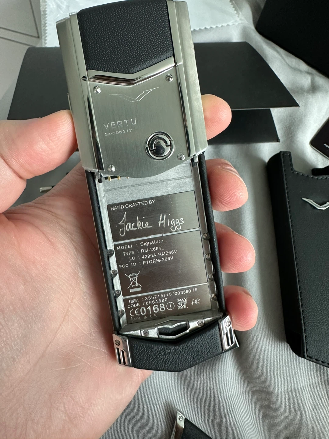 Vertu Signature V Stainless Steel Phone - photo 3