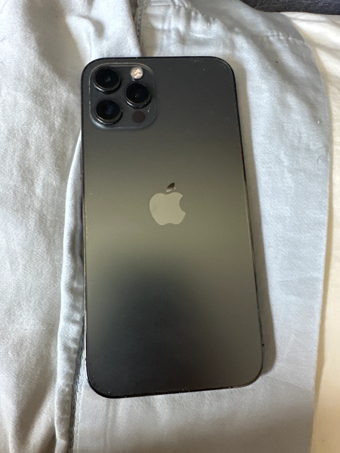 Iphone 12 pro - photo 3