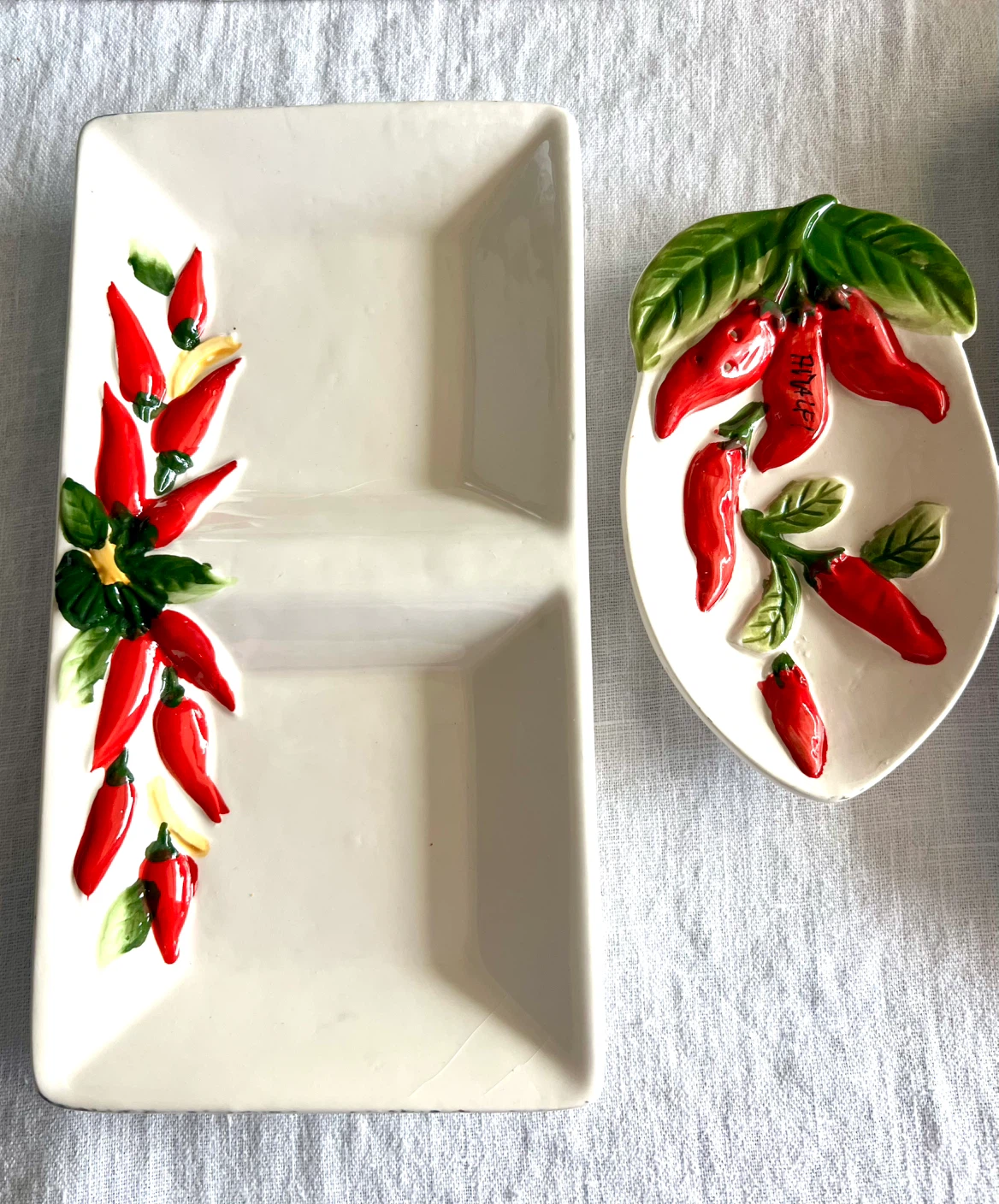 Set of 3 Ceramic Chili Pepper Serving Platters - photo 2