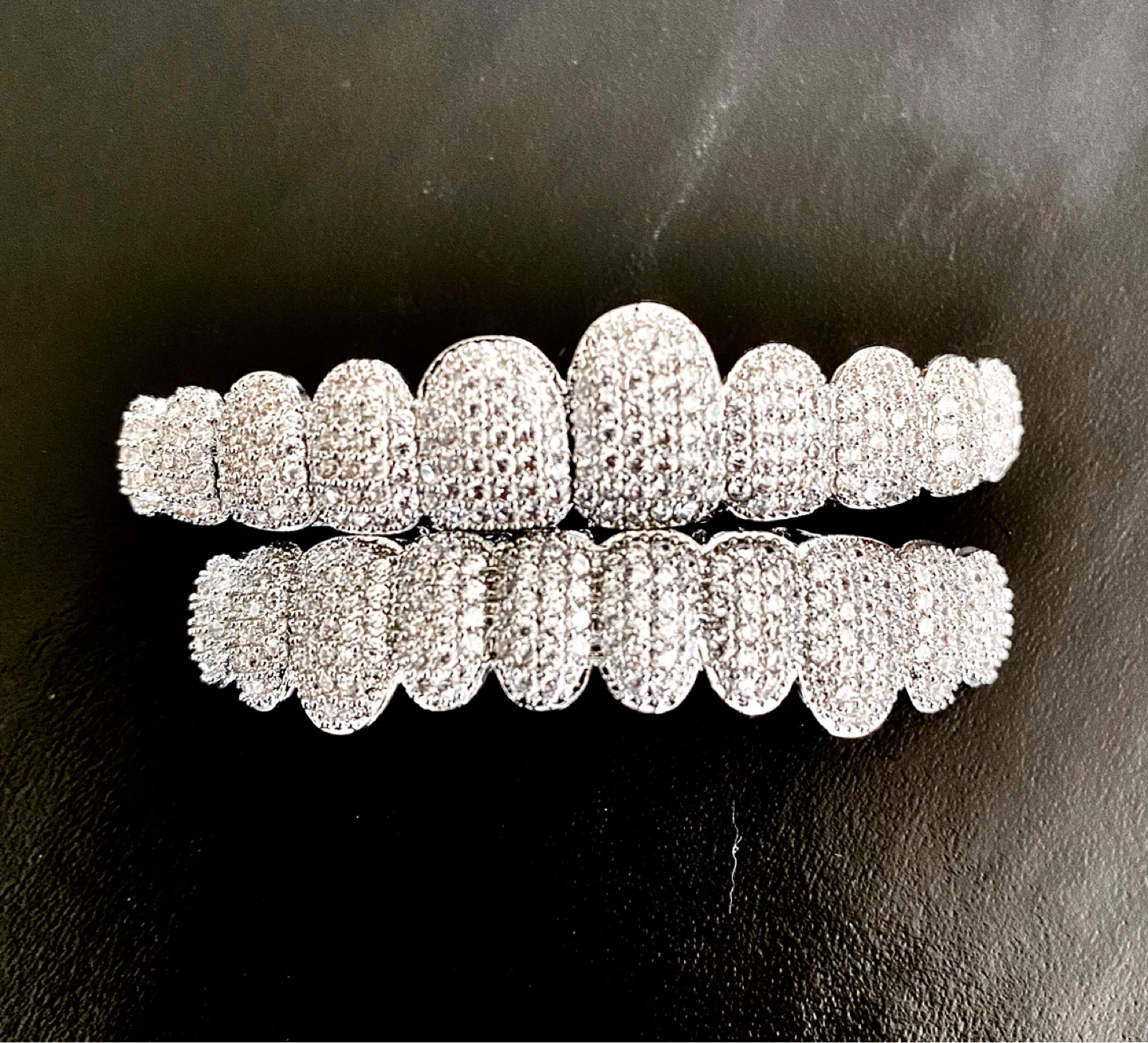 Iced Out Grillz Set [Hip Hop Bling]
