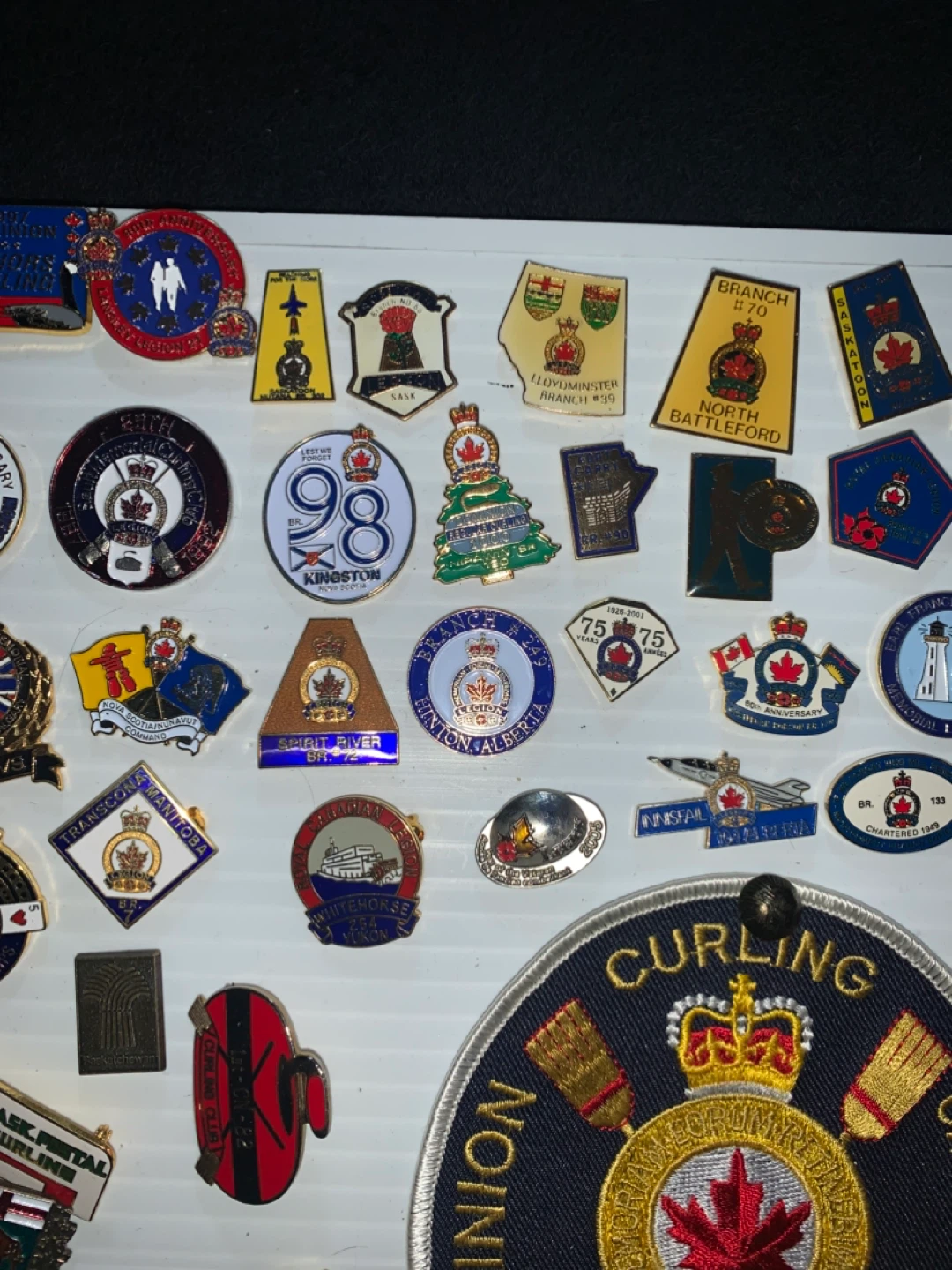 Vintage Lot OfCurling Pinbacks 60’s 70’s 80’s - photo 3