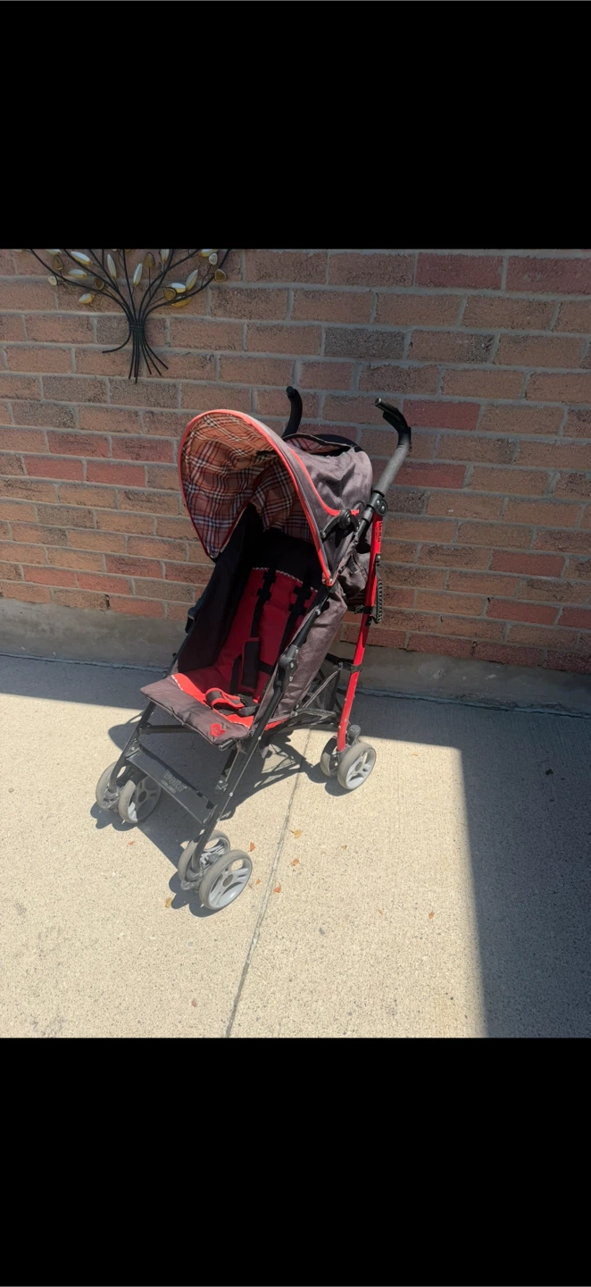 Lightweight Delta Children Stroller