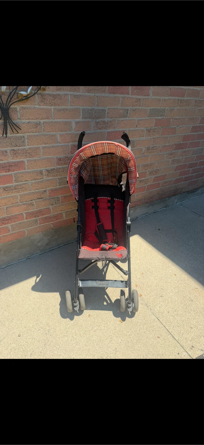 Lightweight Delta Children Stroller - photo 3