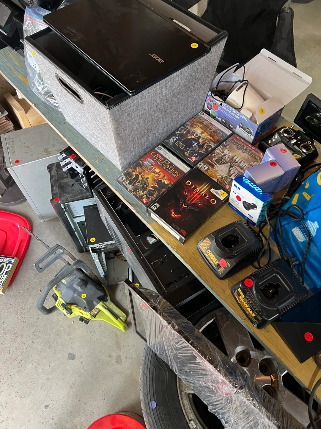 GARAGE SALE! - Furniture, electronics, tools, clothes and etc - photo 3