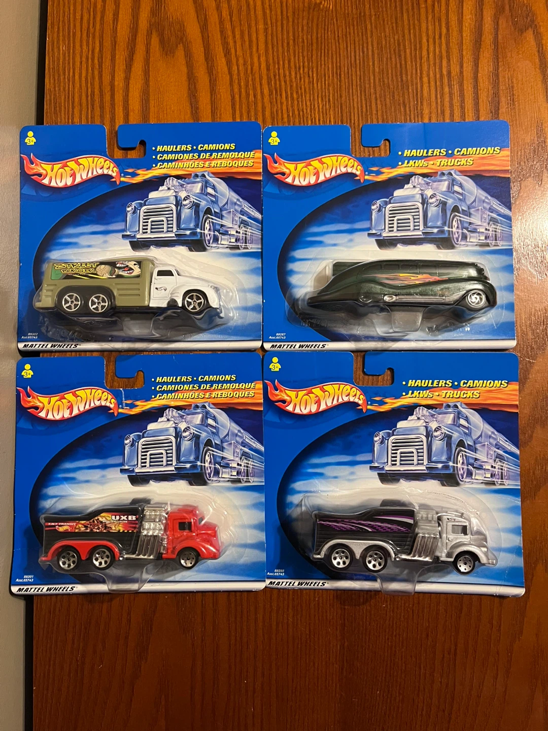 VINTAGE (2000) HOT WHEELS HAULERS