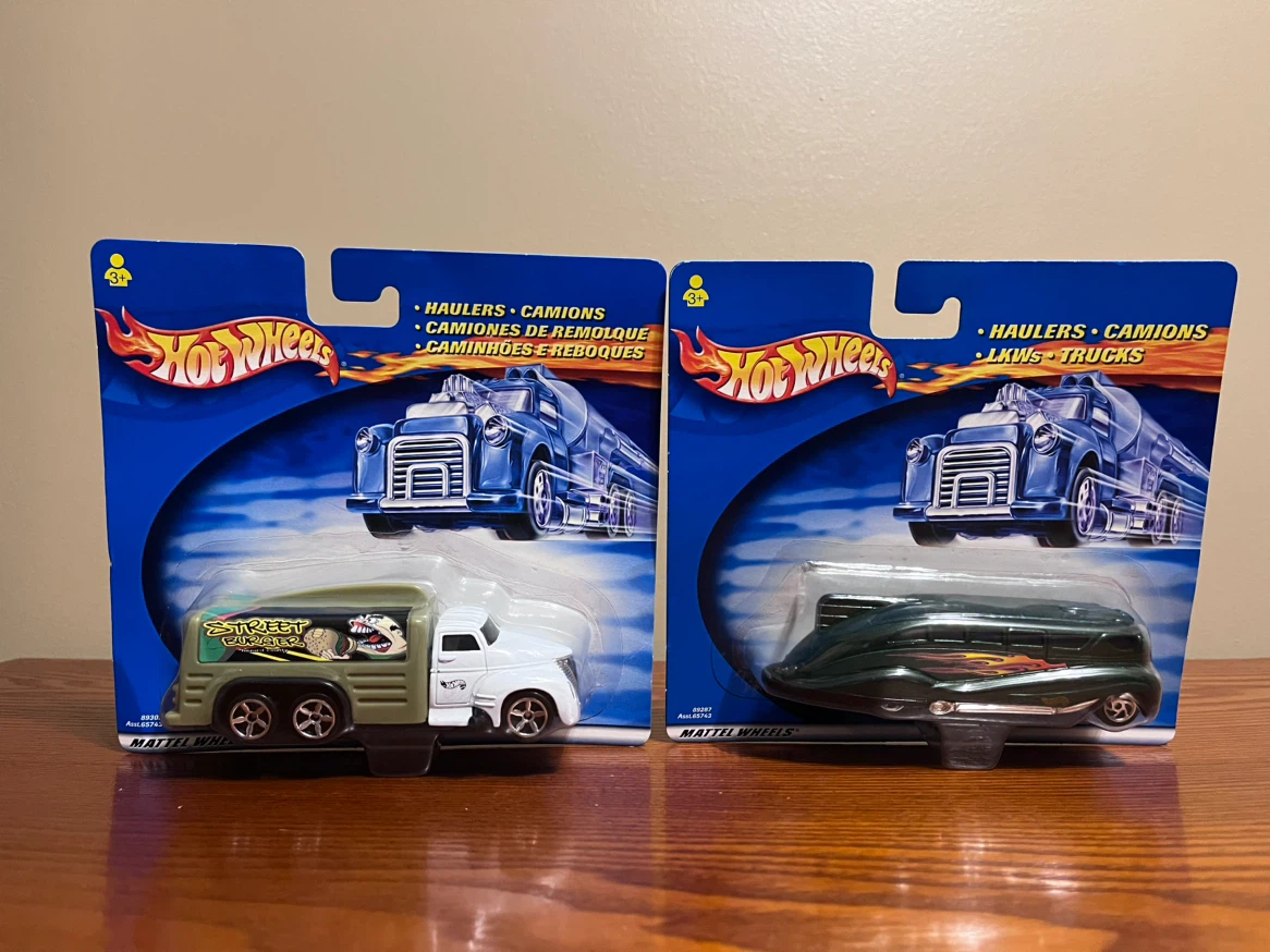 VINTAGE (2000) HOT WHEELS HAULERS - photo 3