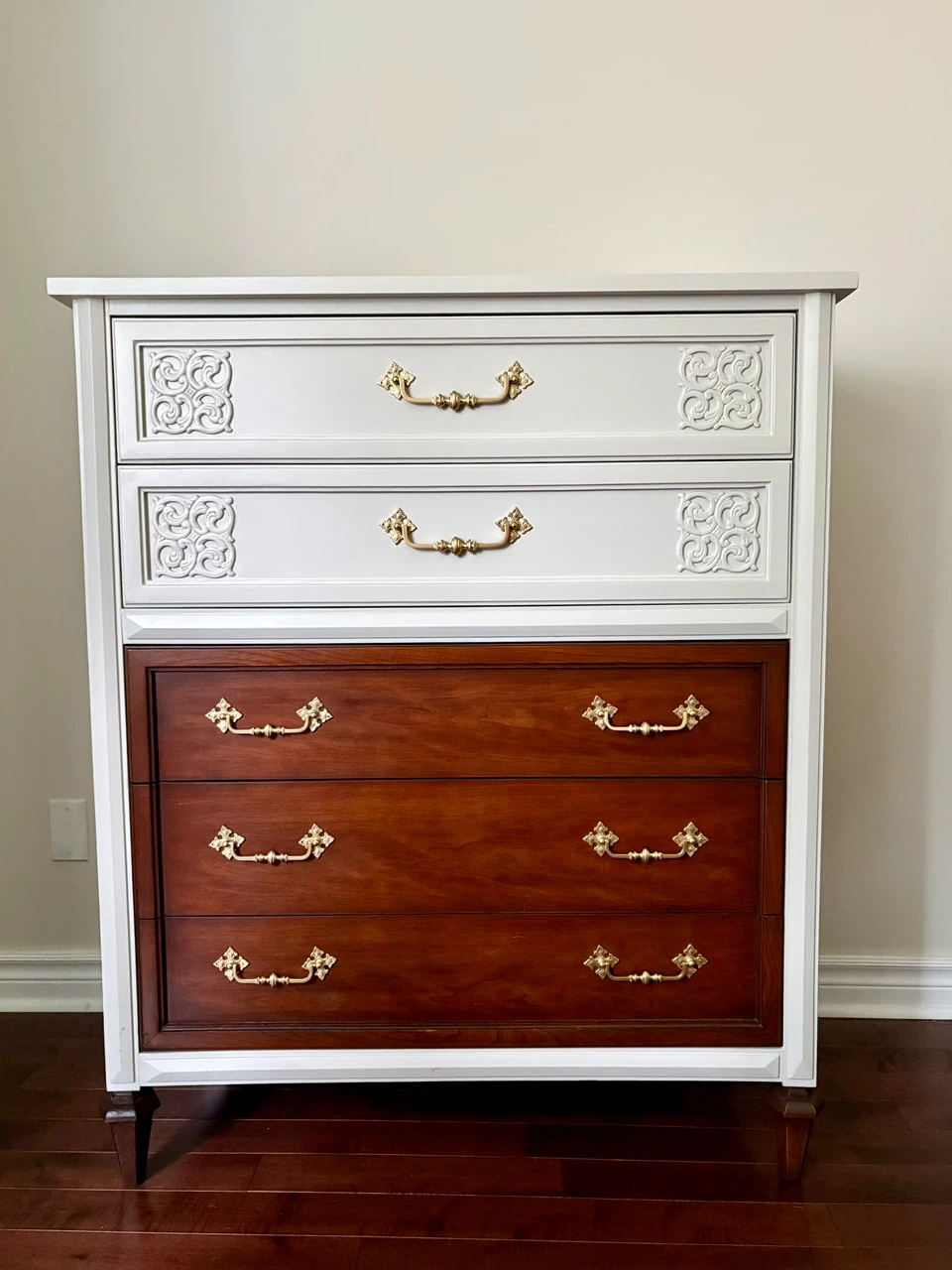 Vintage Dresser with Decorative Drawers - photo 2