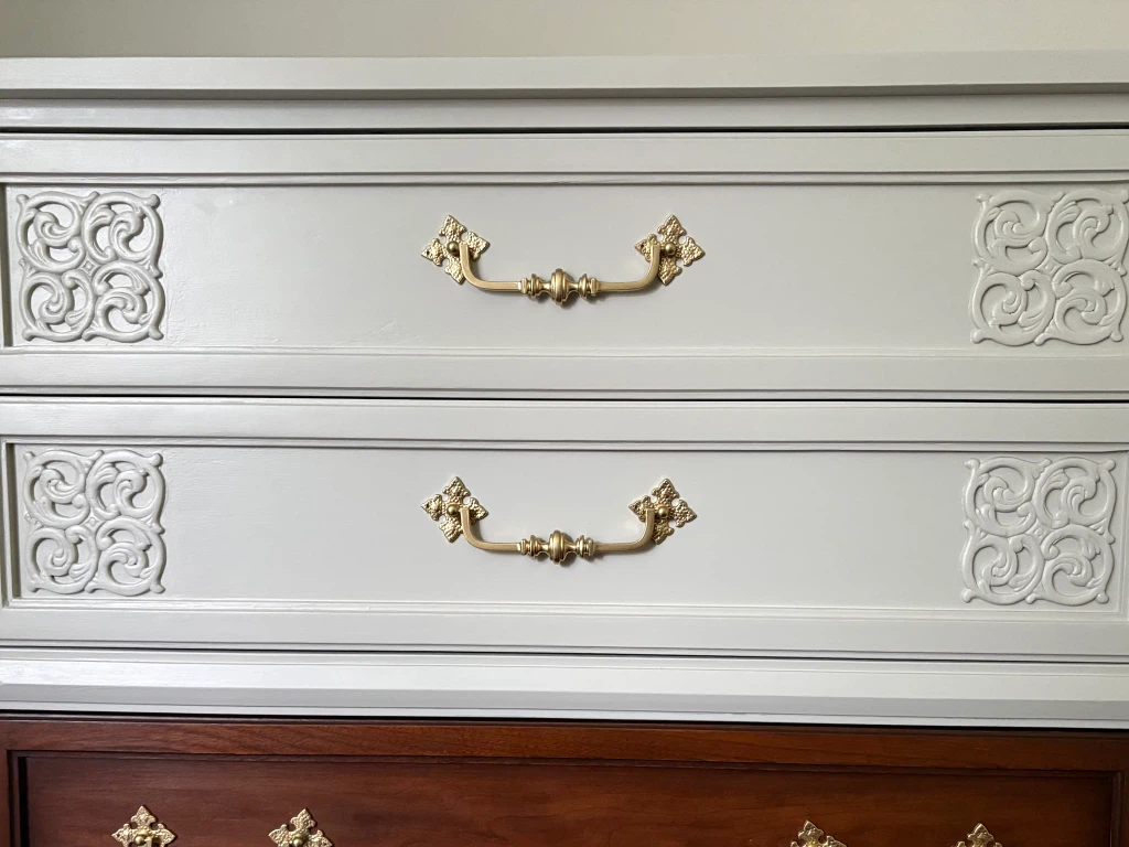 Vintage Dresser with Decorative Drawers - photo 3