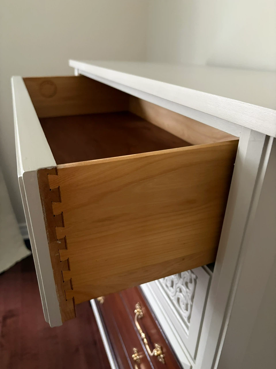 Vintage Dresser with Decorative Drawers - photo 5