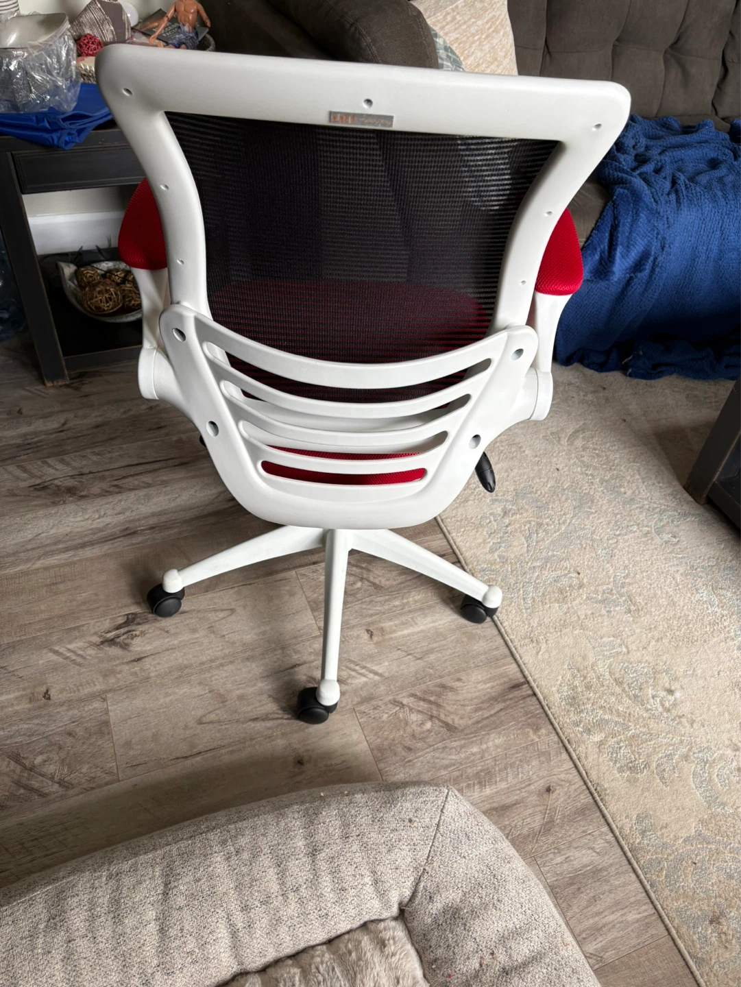 Red Ergonomic Office Chair with Mesh Back - photo 2