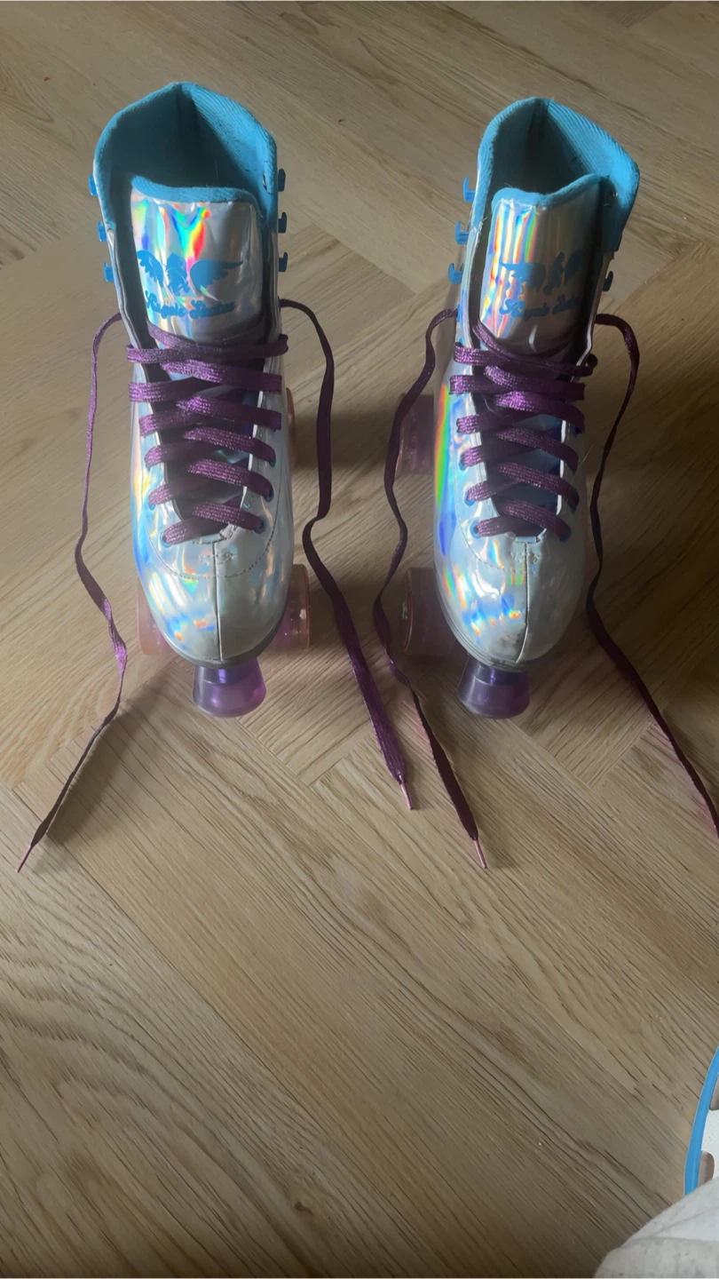 Angels Skates Holographic Quad Roller Skates - Size 9 - photo 2