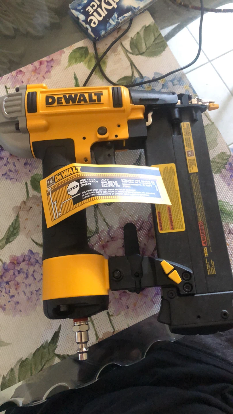 Dewalt Brad Nail gun 18 gauge w/ air comp. BRAND NEW - photo 4