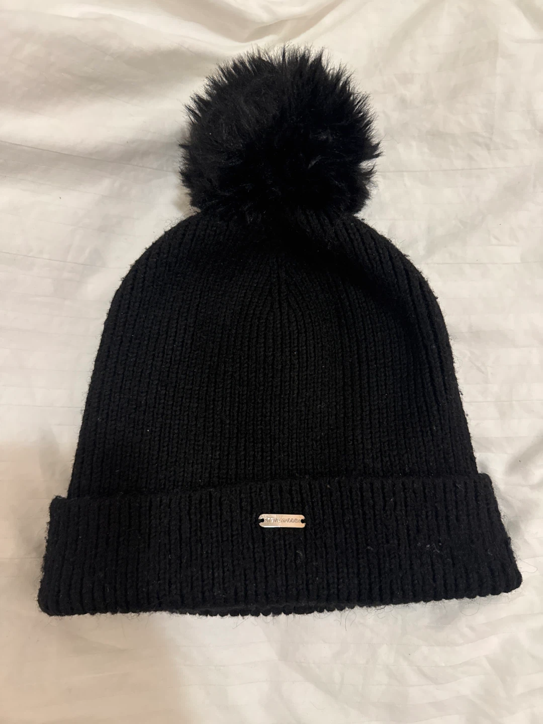 Steve Madden Pom Pom Beanie