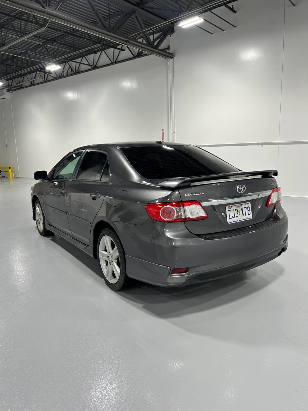 2011 Toyota Corolla S Sedan - photo 2