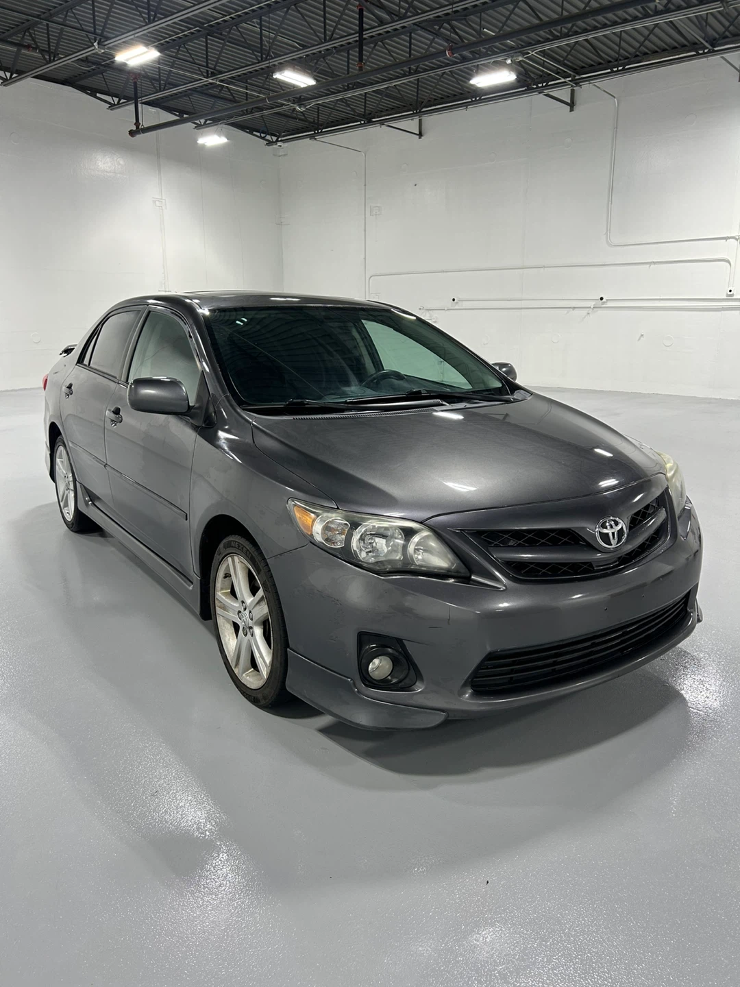 2011 Toyota Corolla S Sedan - photo 4