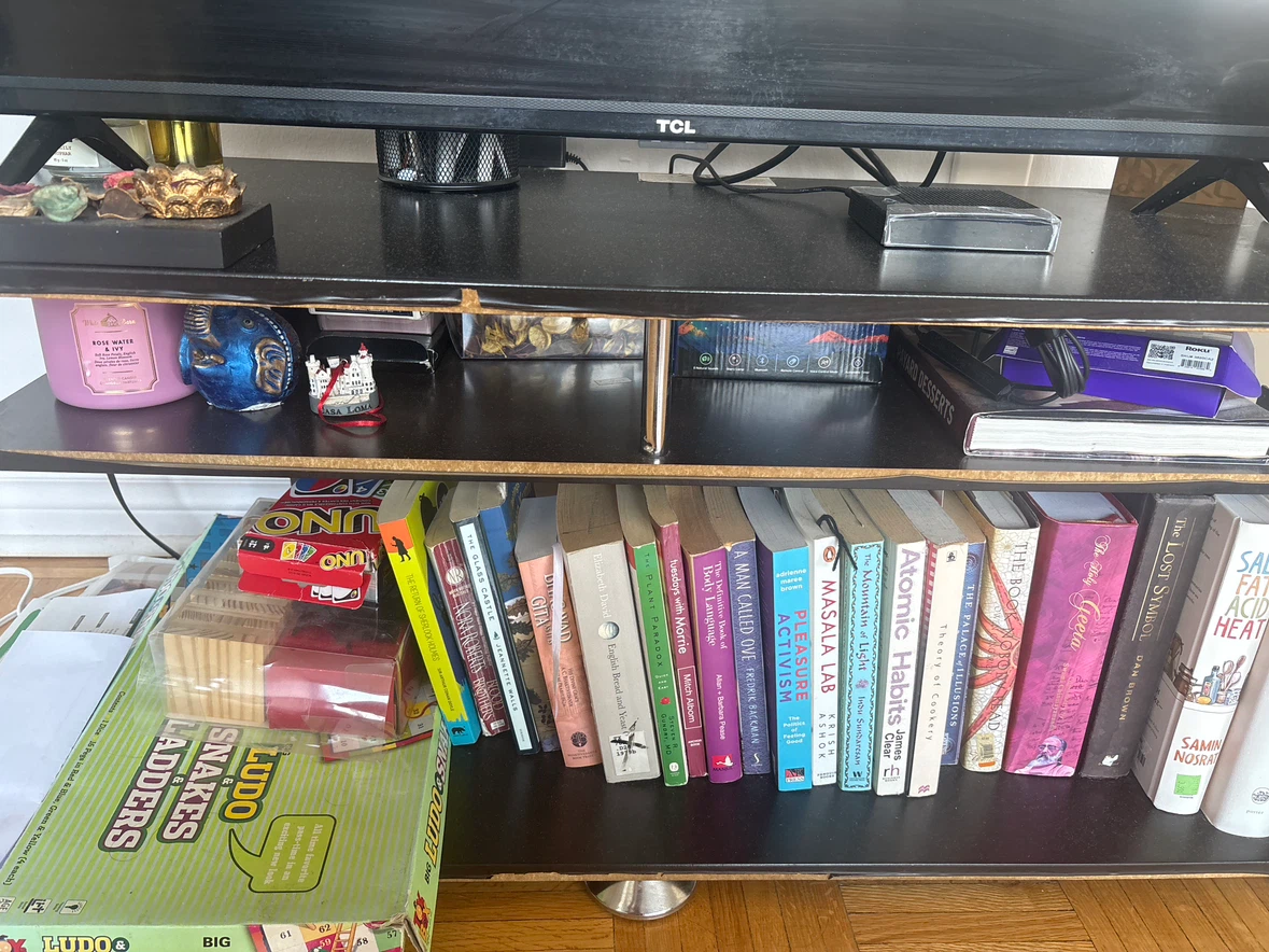 TV Stand - photo 2