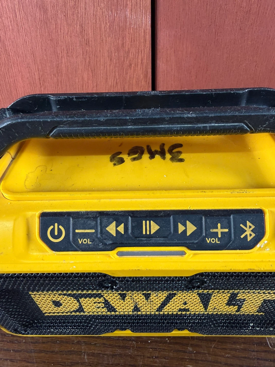 DeWalt DCR010 12/20V MAX Jobsite Bluetooth Speaker - photo 2