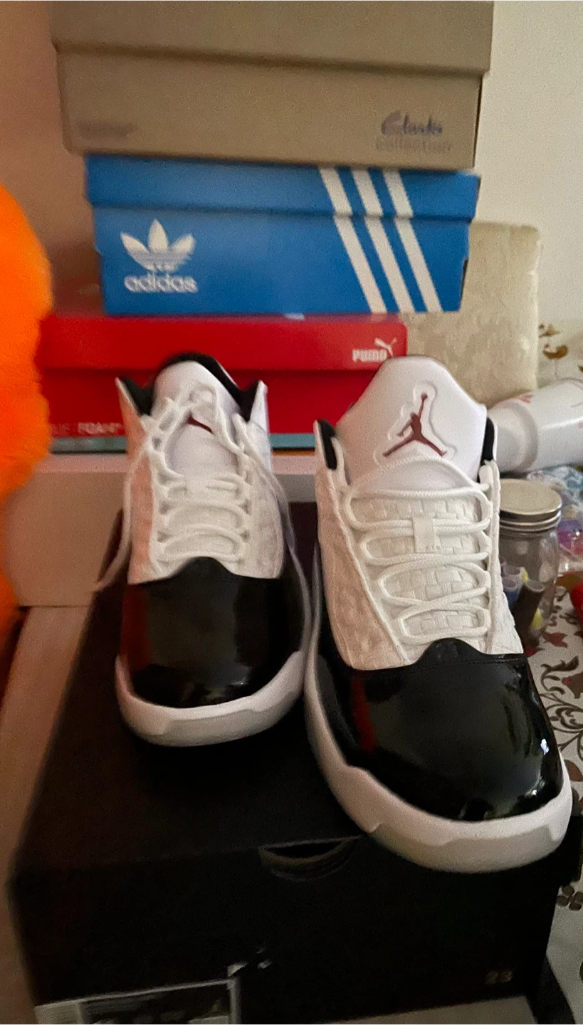 Air Jordan 11 Retro Low Sneakers