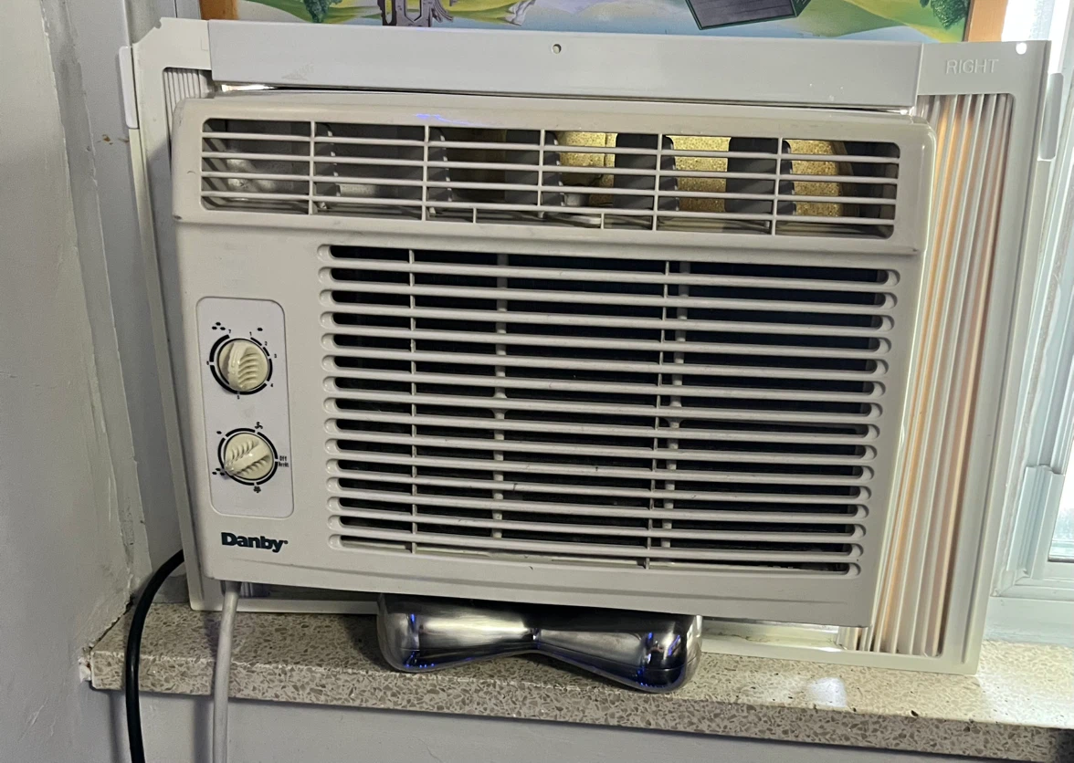 Danby Window Air Conditioner 5200 BTU