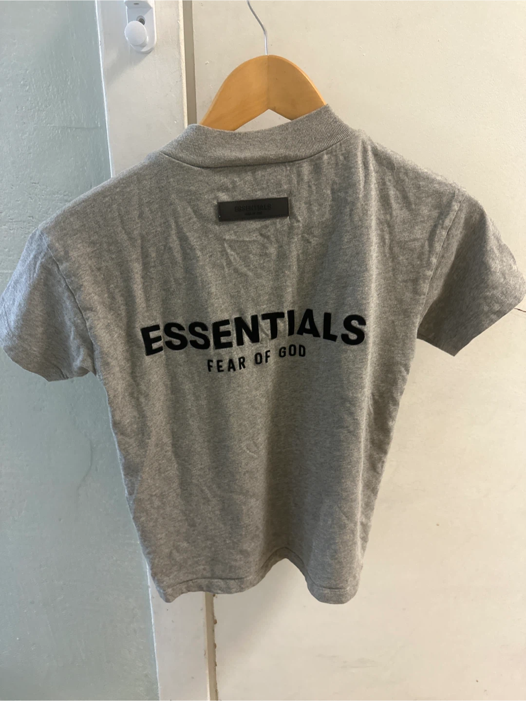 Essentials Fear of God T-Shirt Size 8 - photo 2