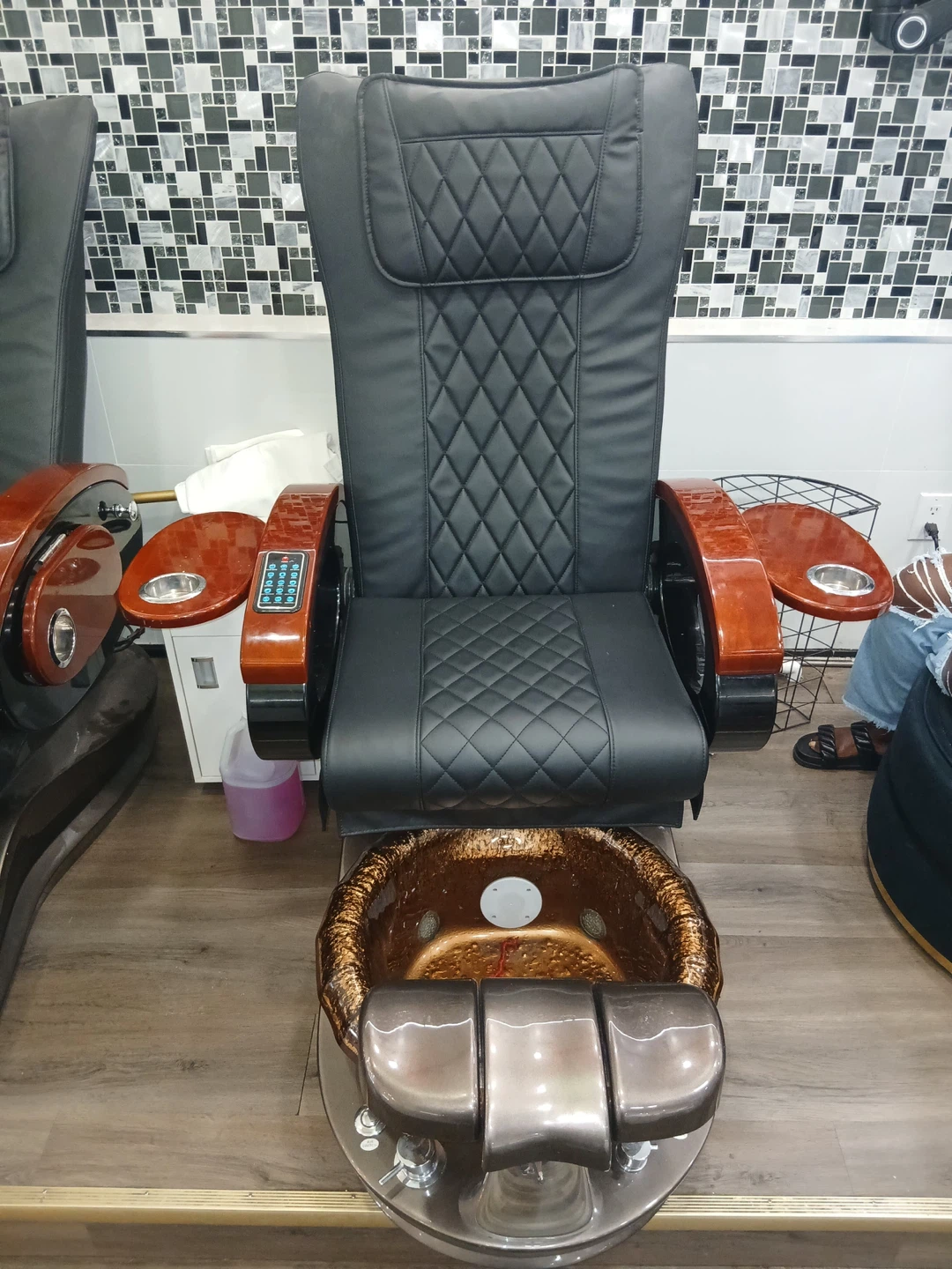 Pedicure chair with massage - photo 3
