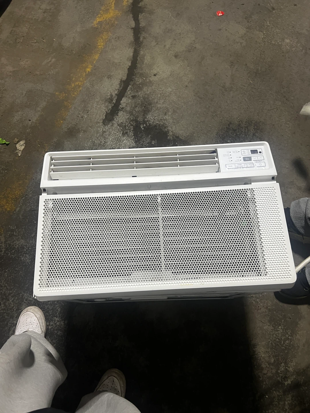 LG AC 12000 btu selling as is