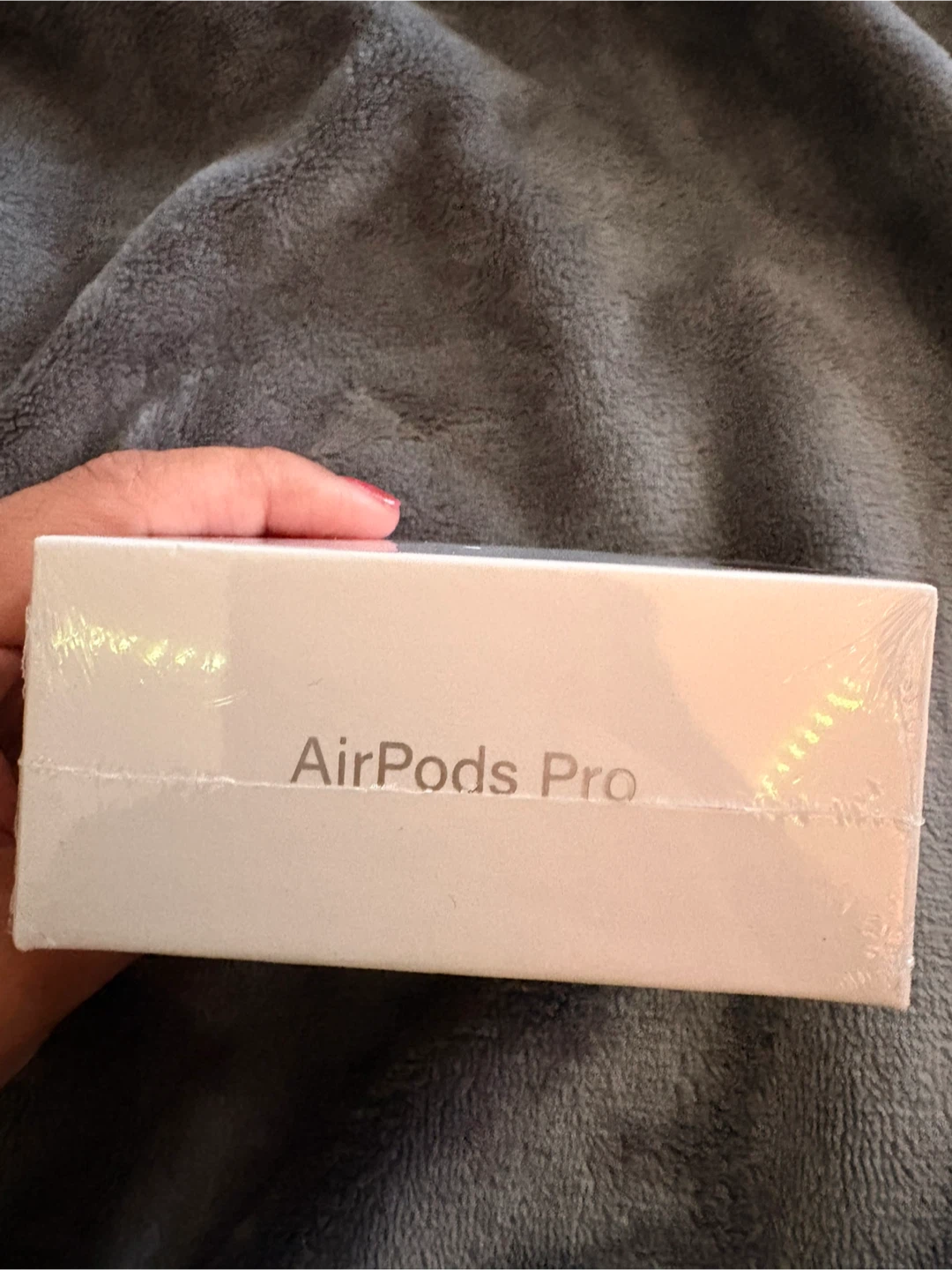 Apple AirPods Pro Wireless Earbuds - photo 2