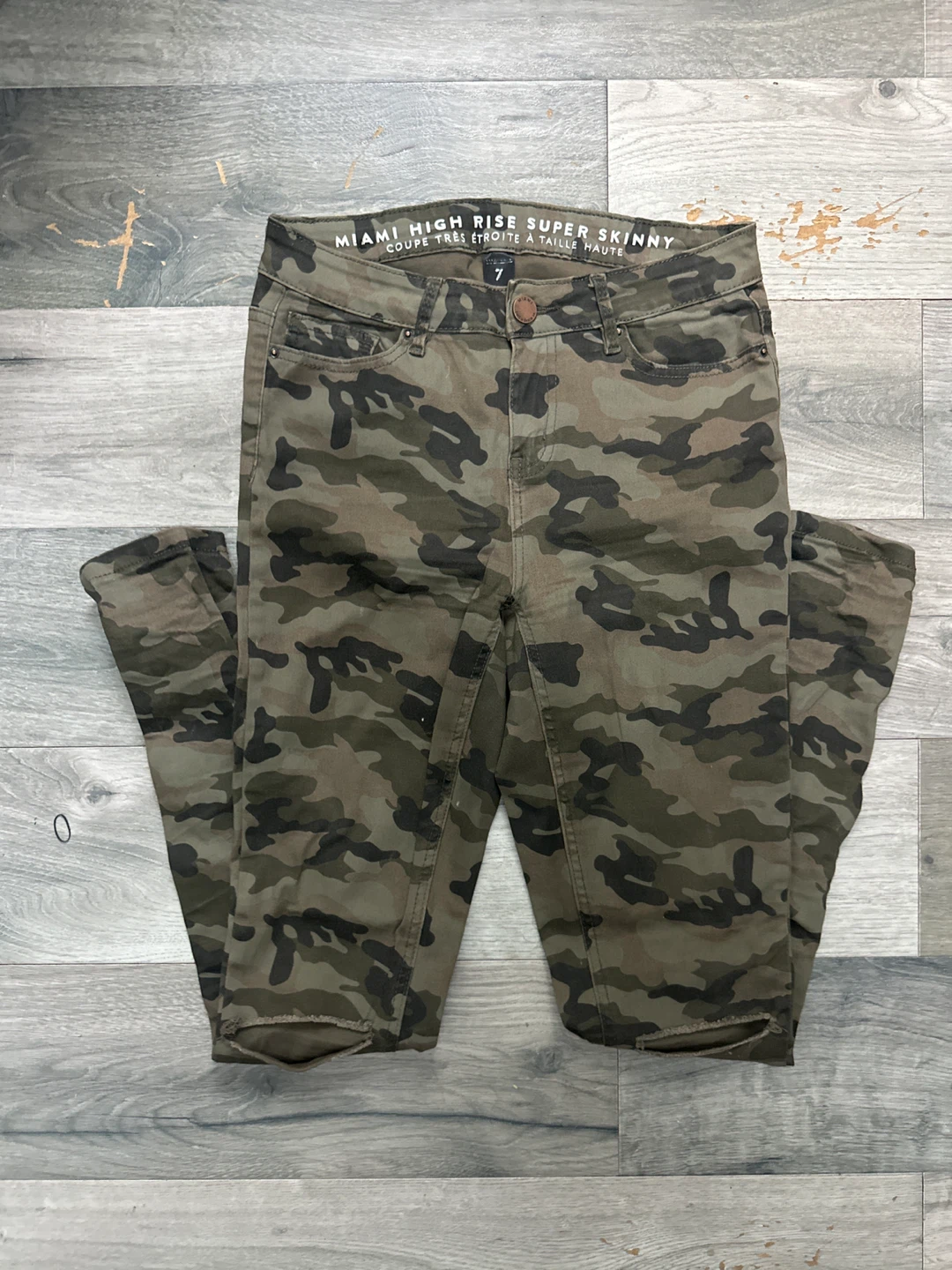 Miami High Rise Super Skinny Camo Pants