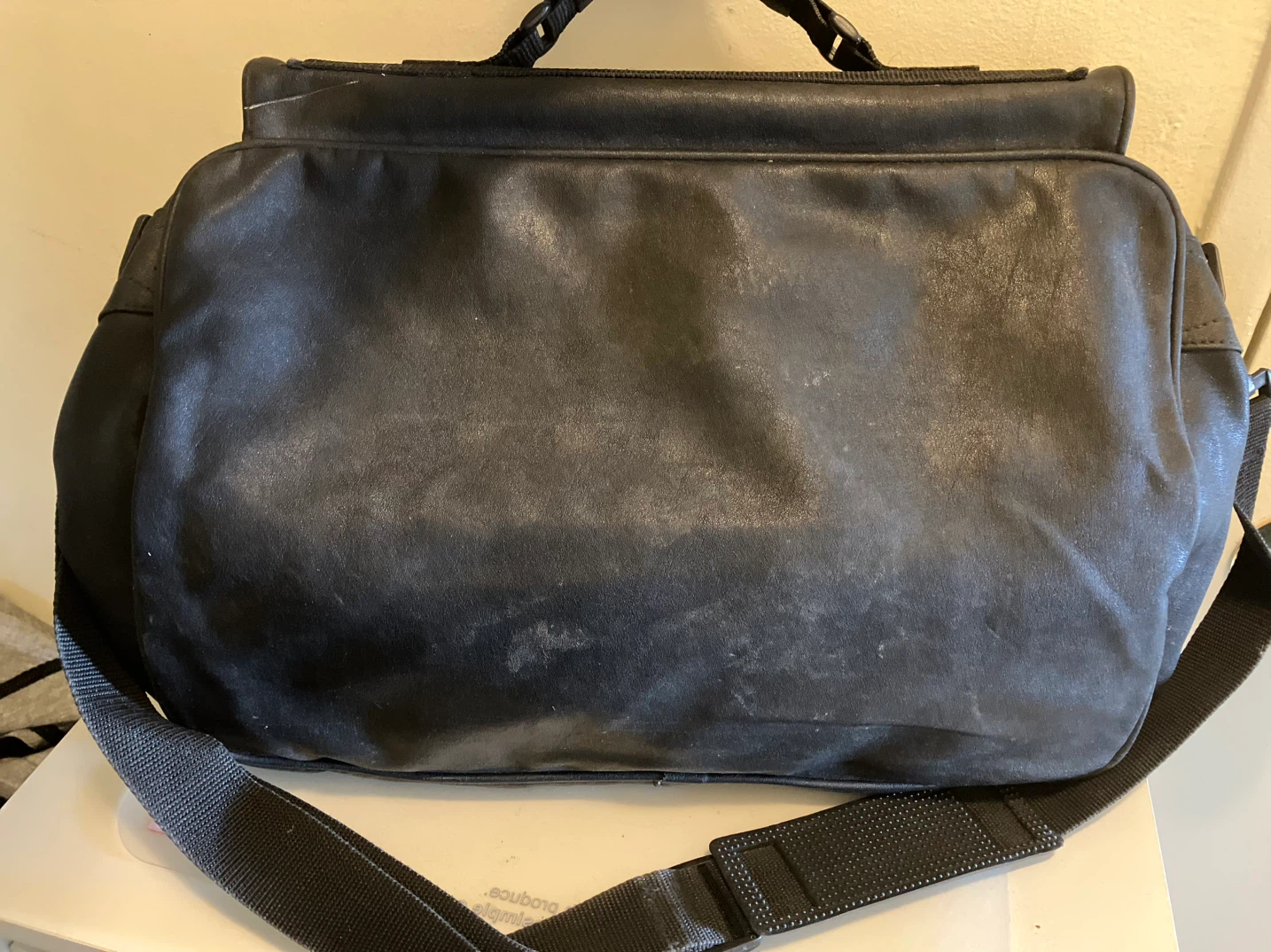 Black Leather Messenger Bag - photo 4