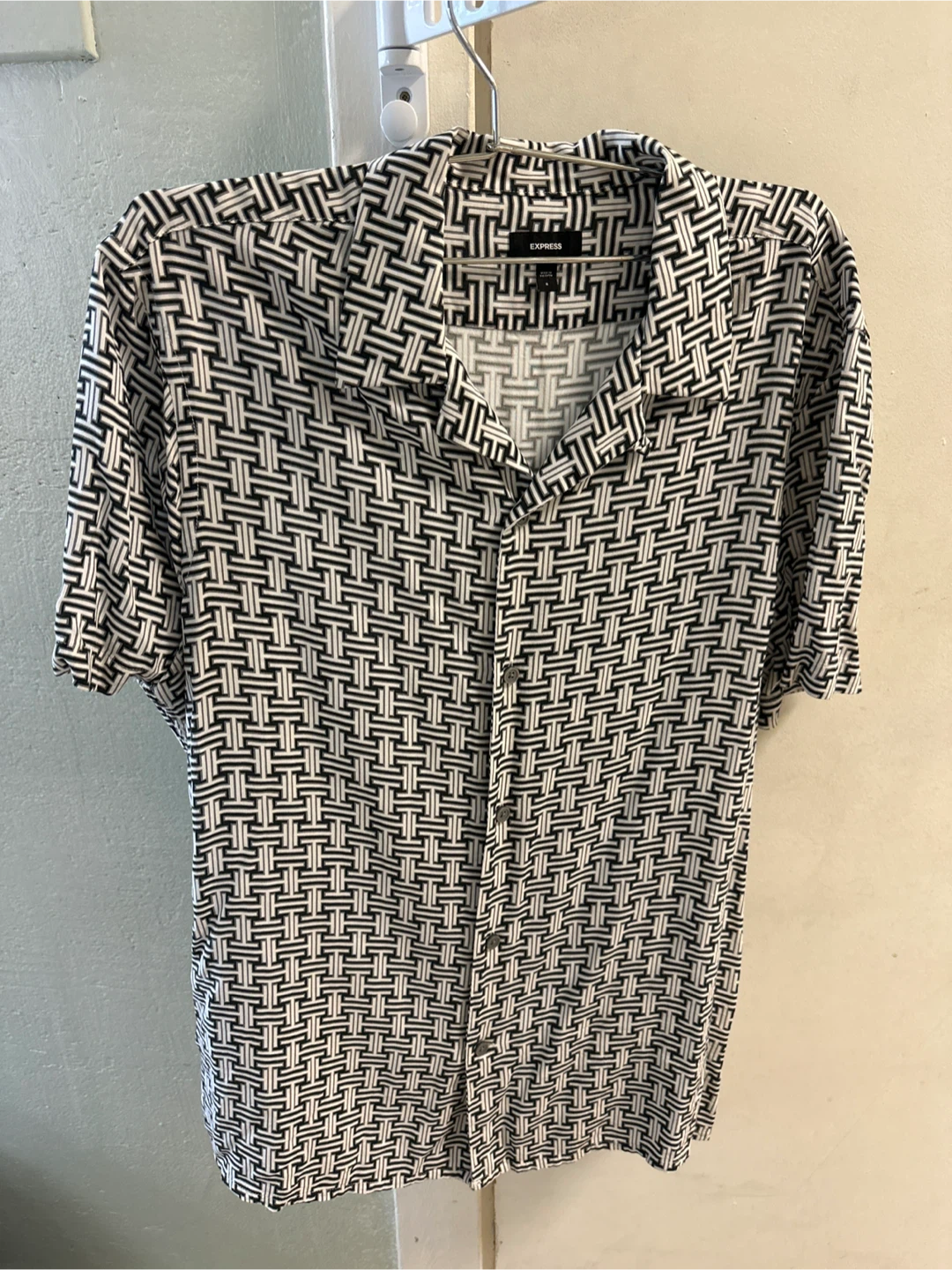 Express Men's Short Sleeve Button-Up Shirt - Size S