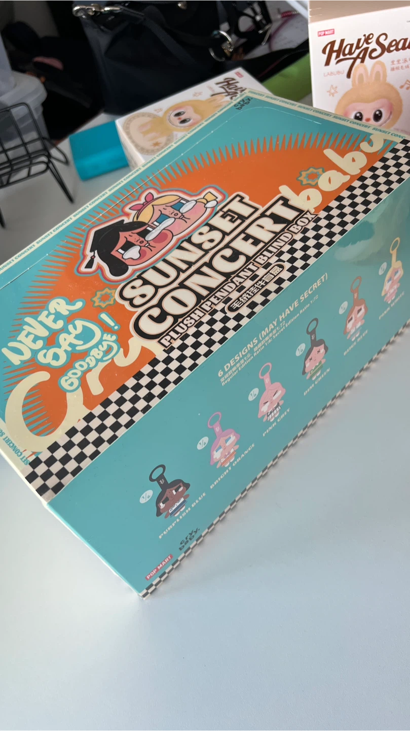 POPMART Crybaby Sunset Concert (whole case)