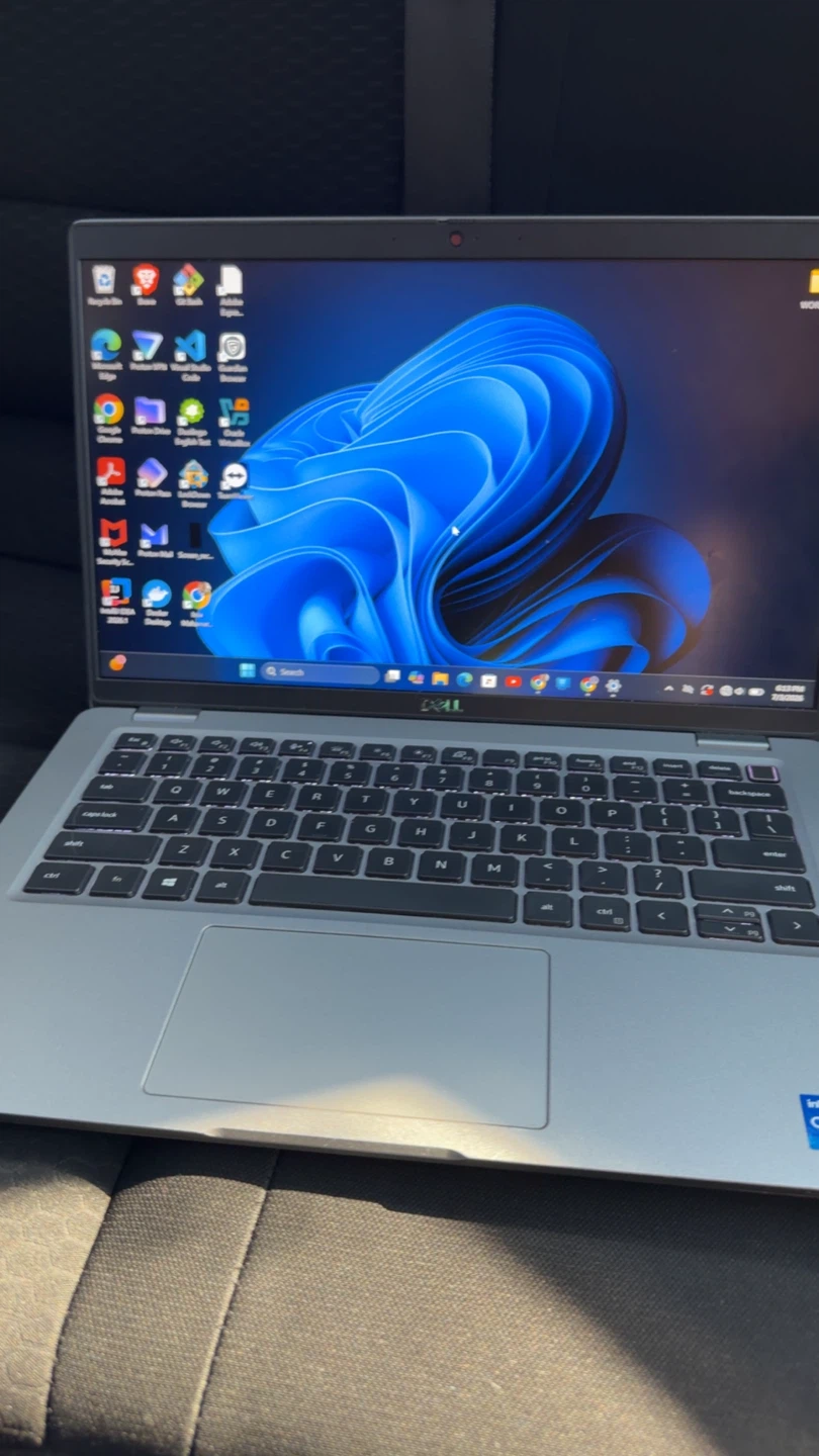 Dell Laptop - 11th Gen Intel Core i7 - photo 4