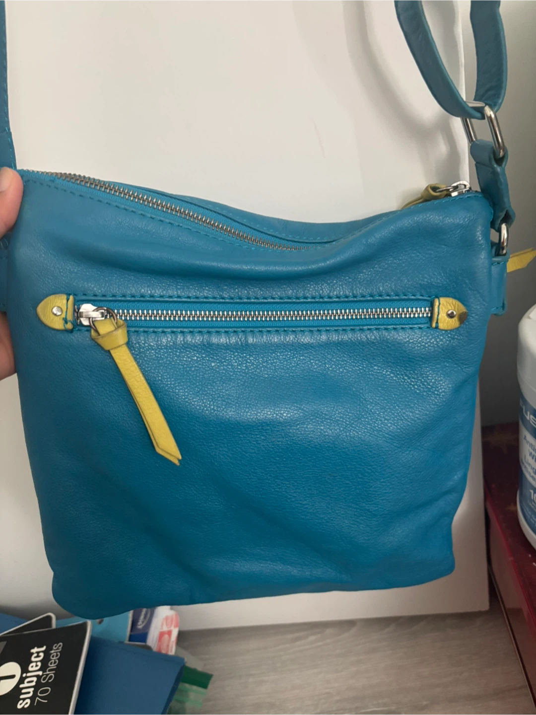 Danier Teal Leather Crossbody Purse - photo 3