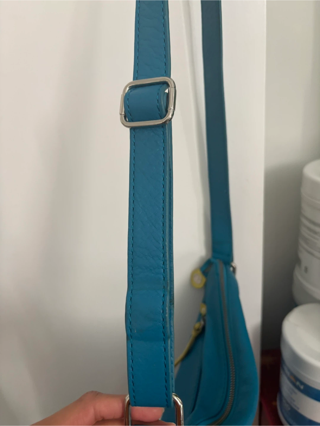 Danier Teal Leather Crossbody Purse - photo 4