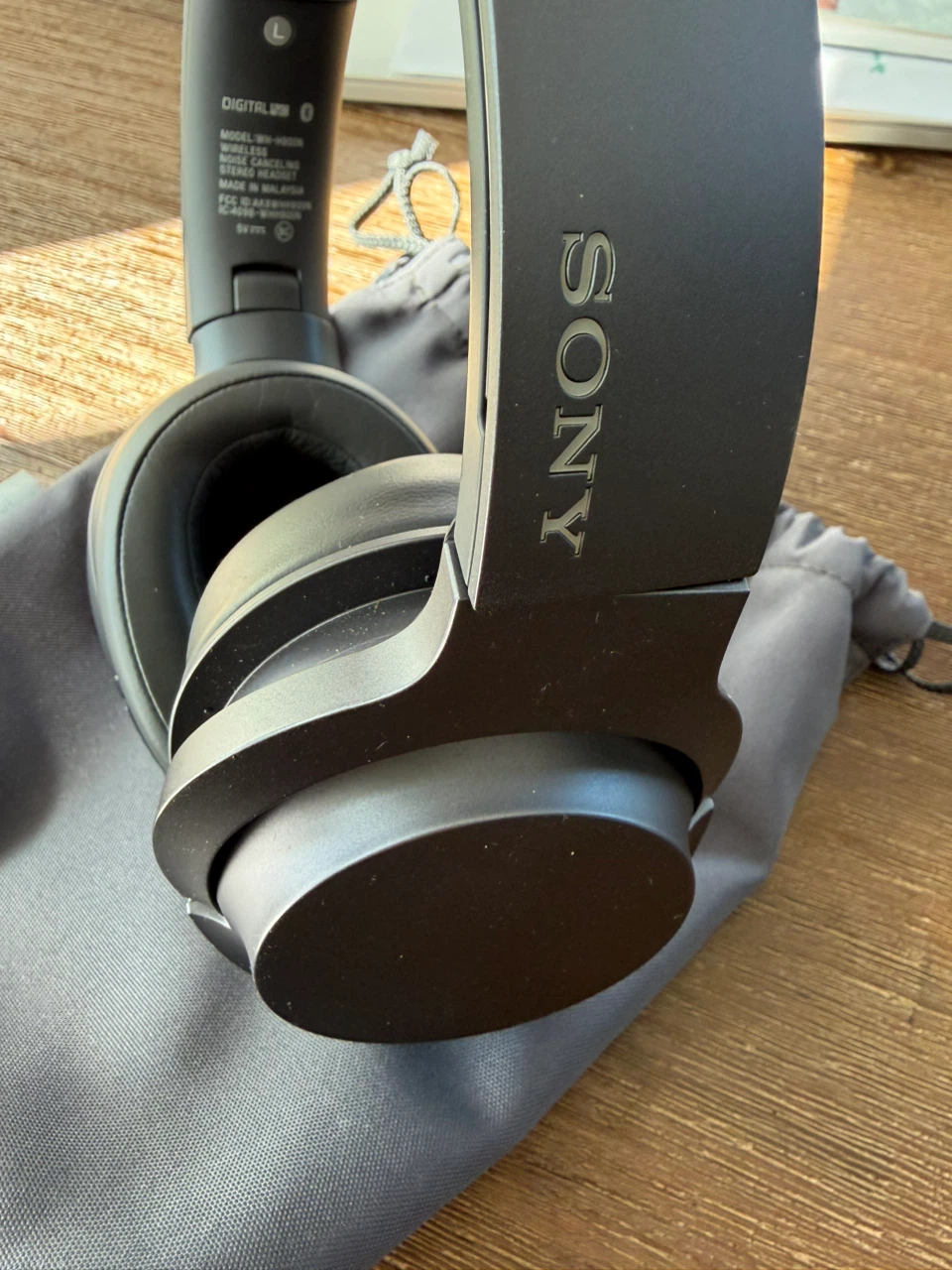 Sony WH-H900N Wireless Noise Cancelling Stereo Headset - photo 4