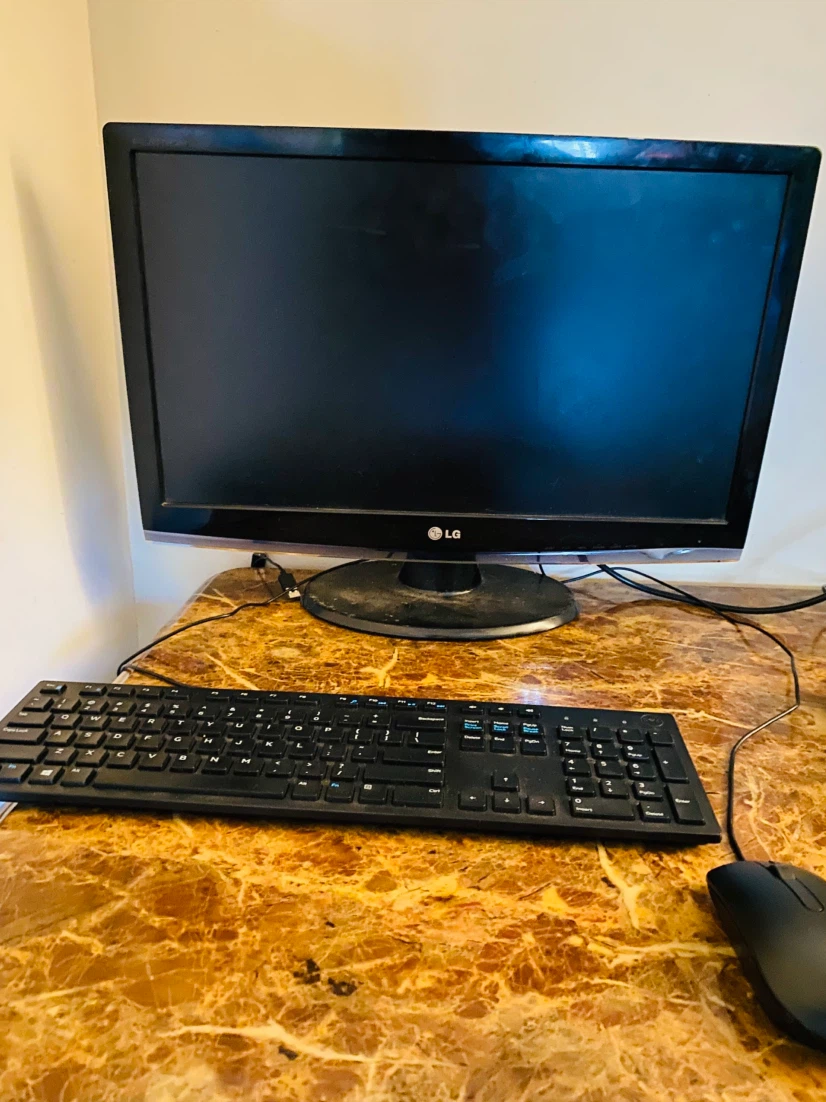 Dell All-in-One Desktop Computer and GLG - photo 2