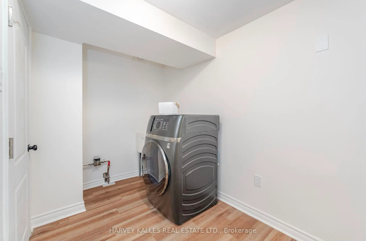 2 Bedroom Apartment For Rent - photo 4