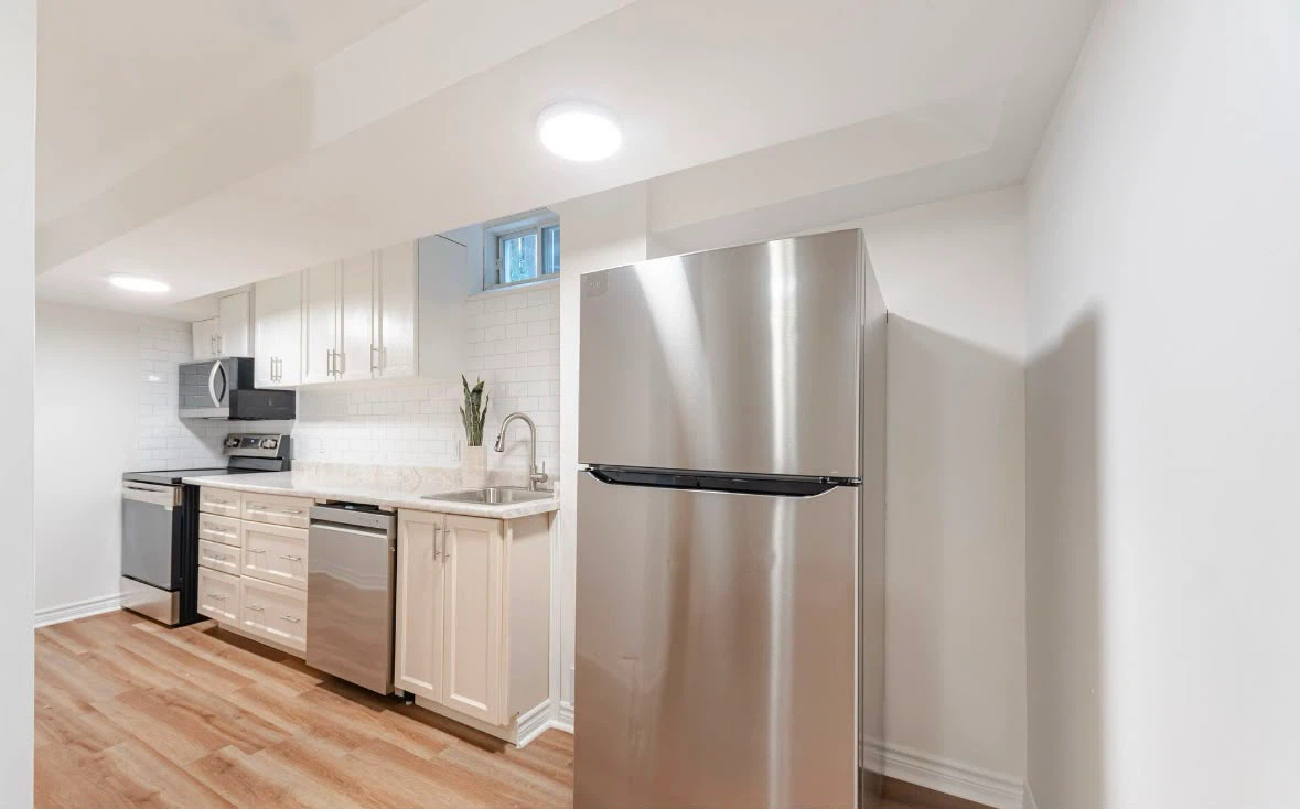 2 Bedroom Apartment For Rent - photo 5
