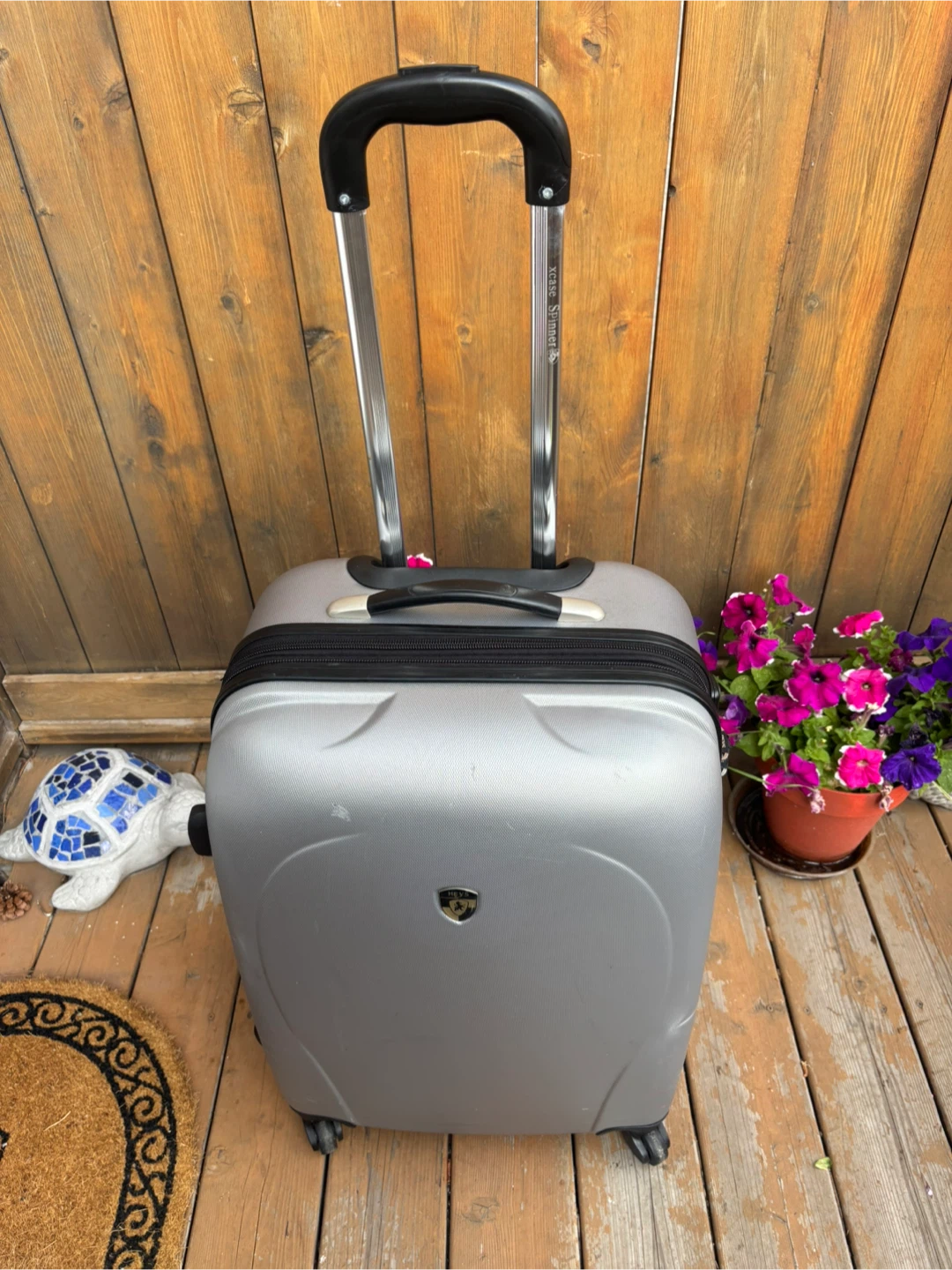 Silver HEYS Spinner Luggage - photo 2