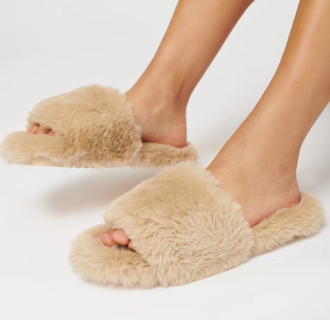 BN Faux Fur Slippers in Oatmeal, Size 9