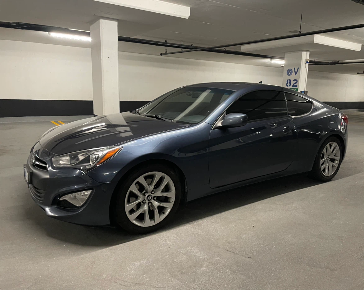 Hyundai Genesis Coupe 2.0T - photo 3