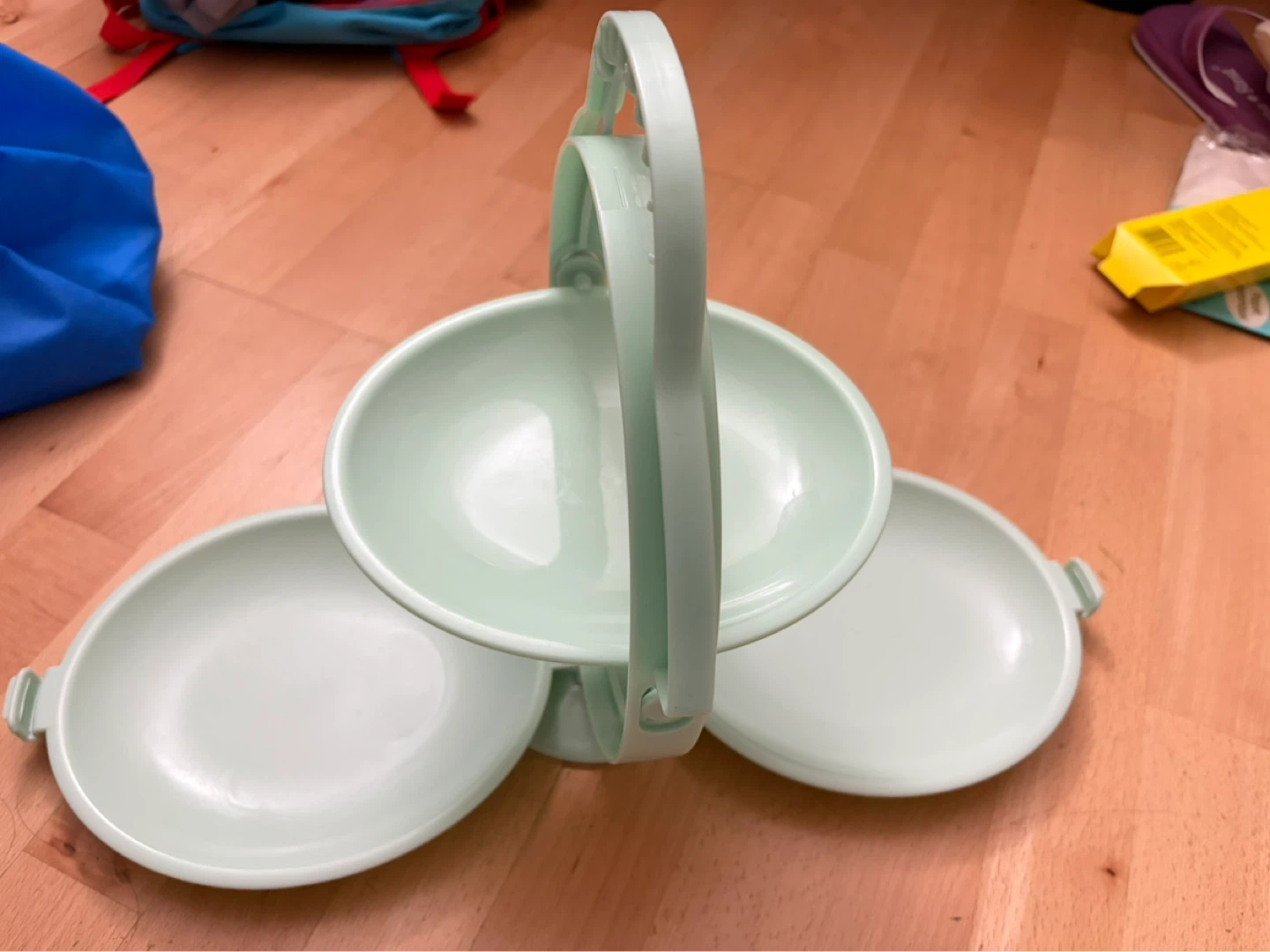 Foldable Tiered Serving Stand