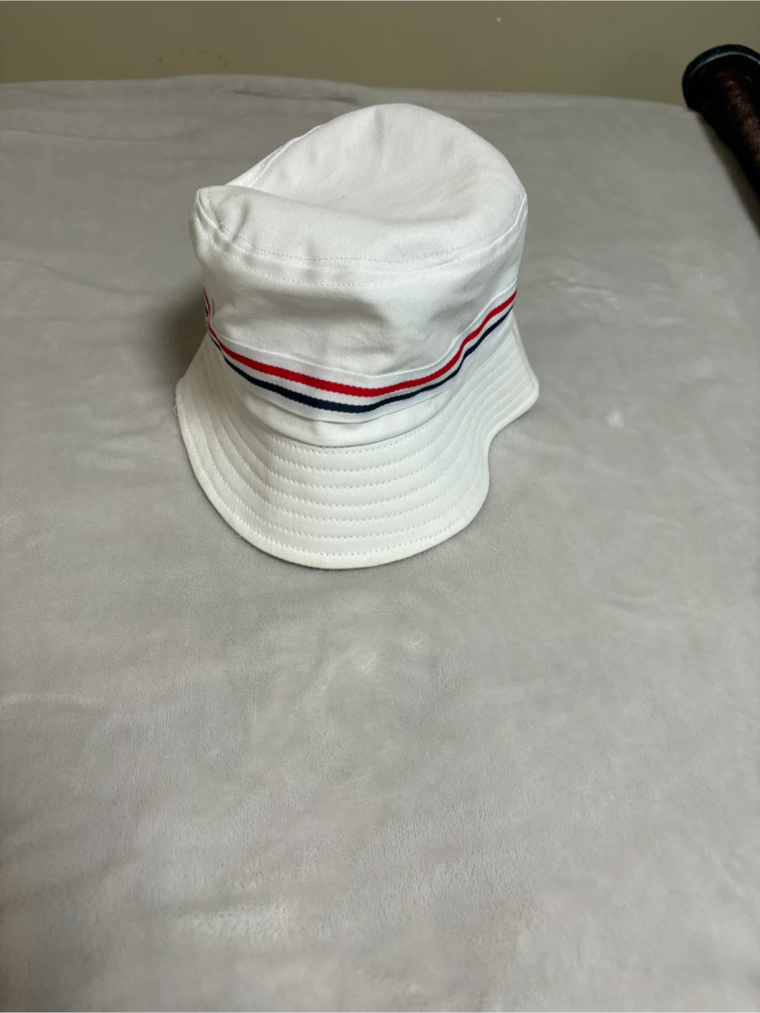 WHITE BUCKET HAT - photo 2