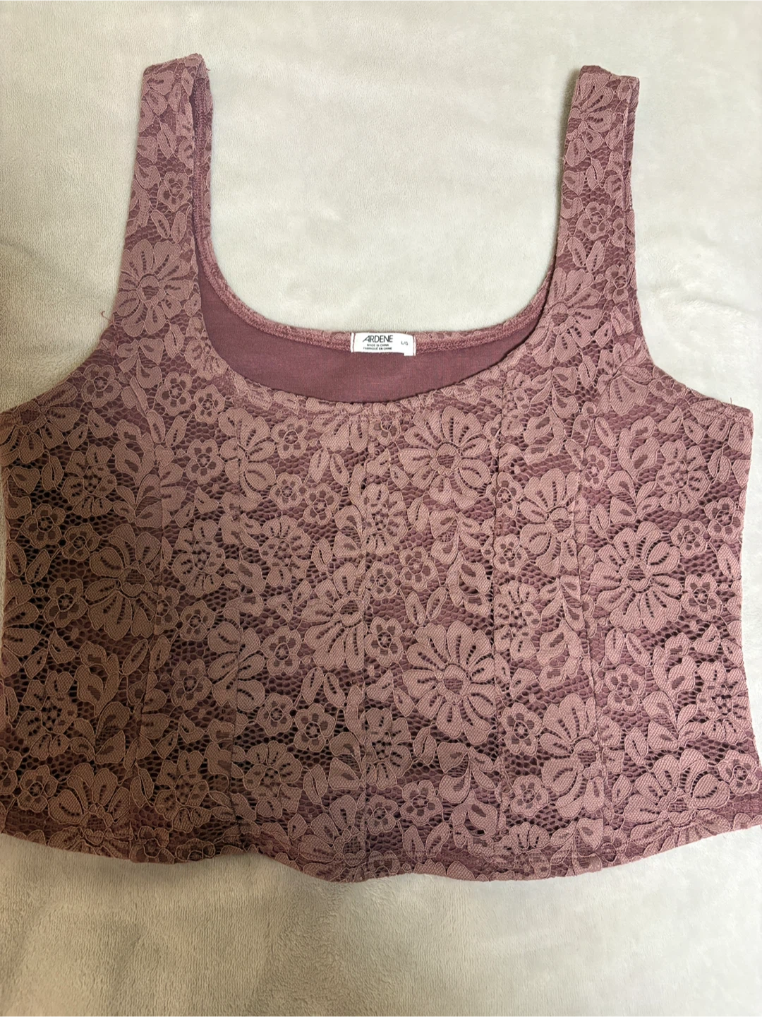 LACE CROP TOP